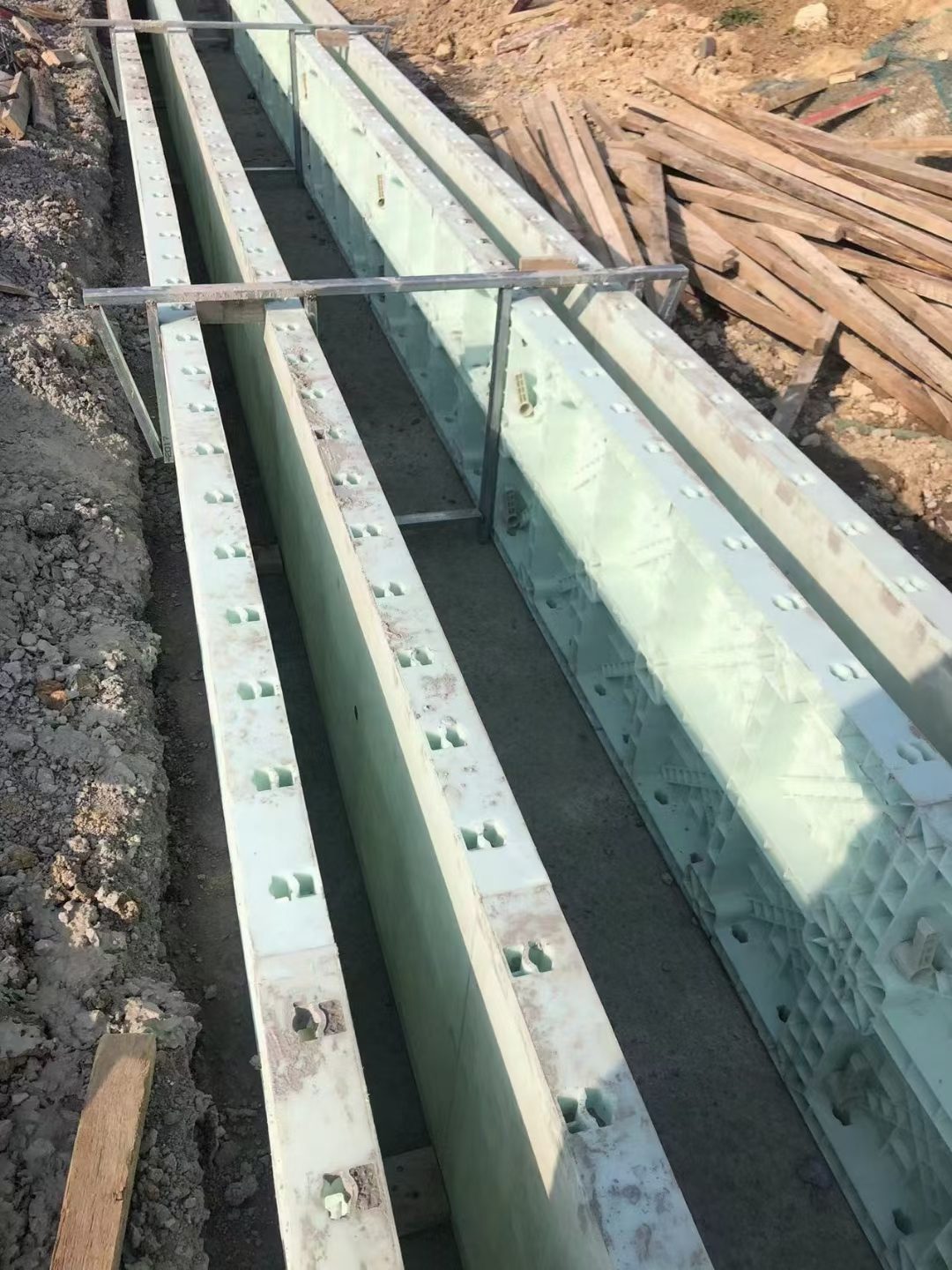 Plastic Guttering Formwork