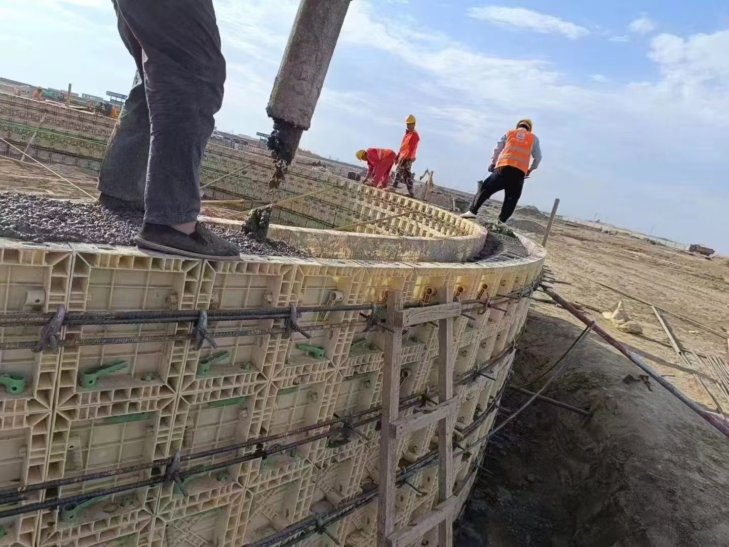 Plastic Wall Formwork System